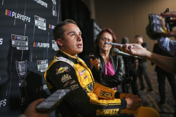 Christopher Bell speeds to third consecutive Kansas Speedway pole