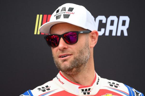 Shane van Gisbergen dominates qualifying at Charlotte Road Course