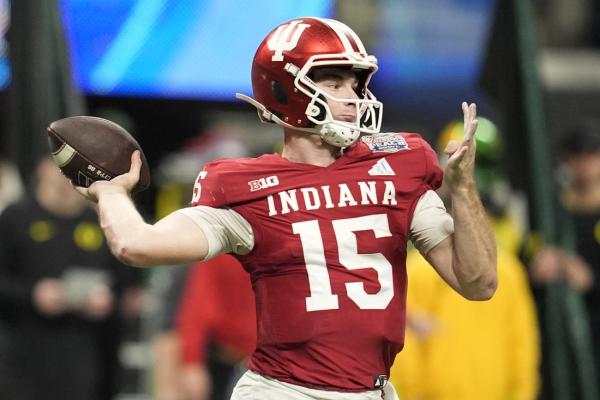 CFP Title Game : Miami - Indiana Preview , Props , Prediction