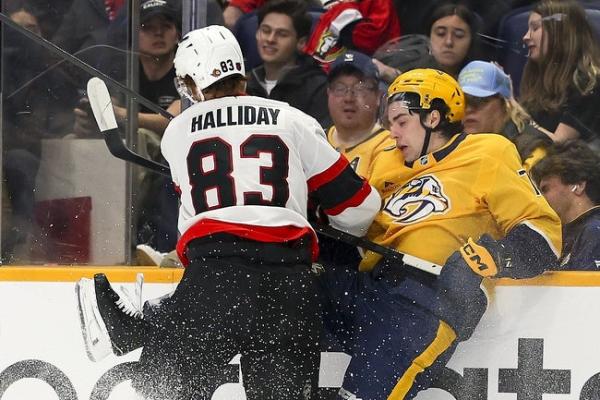Stephen Halliday , Senators crush Golden Knights