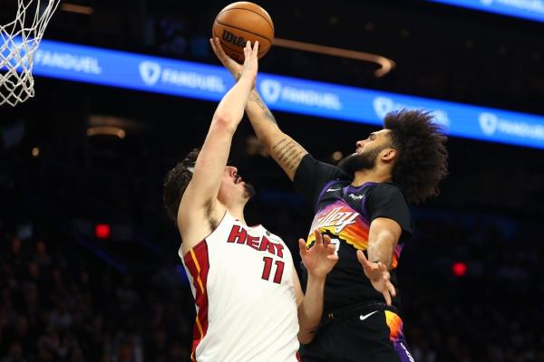Heat beat travel logistics, Suns for road victory