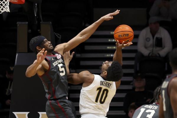 Oklahoma stuns No. 15 Vanderbilt to end nine-game skid